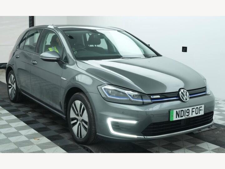 Volkswagen E-Golf 35.8kWh E-Golf Auto 5dr