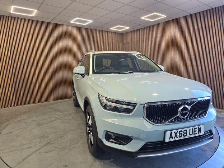 Volvo XC40 2.0 D3 Momentum Pro Auto AWD Euro 6 (s/s) 5dr