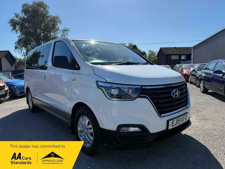 Hyundai I800 2.5 CRDi SE Nav Euro 6 5dr