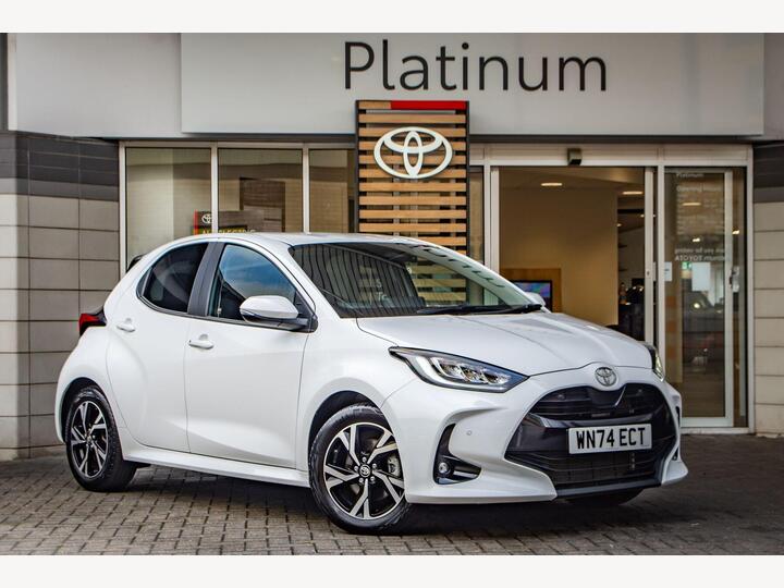 Toyota Yaris 1.5 VVT-h Design E-CVT Euro 6 (s/s) 5dr