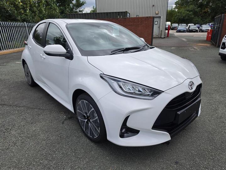 Toyota Yaris 1.5 VVT-h Design E-CVT Euro 6 (s/s) 5dr
