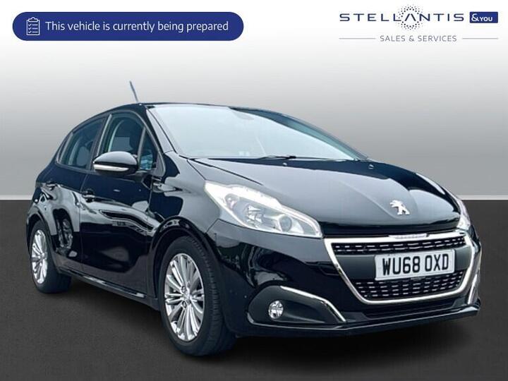 Peugeot 208 1.2 PureTech Signature Euro 6 (s/s) 5dr