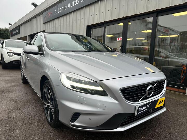 Volvo V40 2.0 D3 R-Design Nav Plus Euro 6 (s/s) 5dr