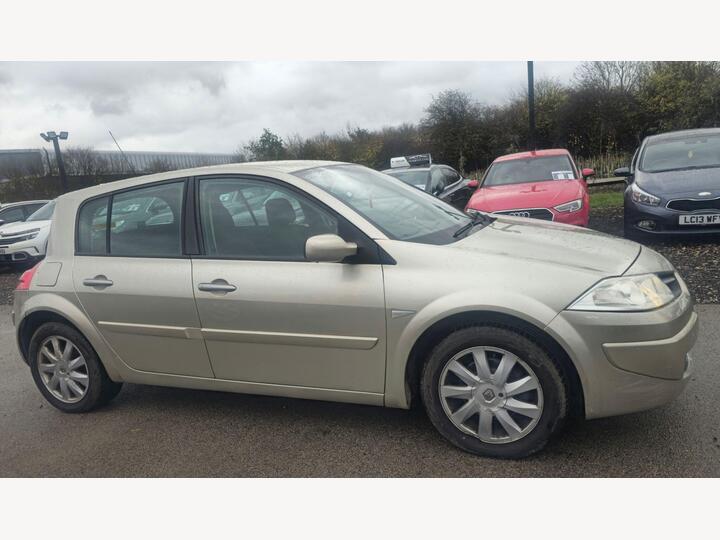 Renault Megane 1.6 VVT Dynamique Proactive 5dr