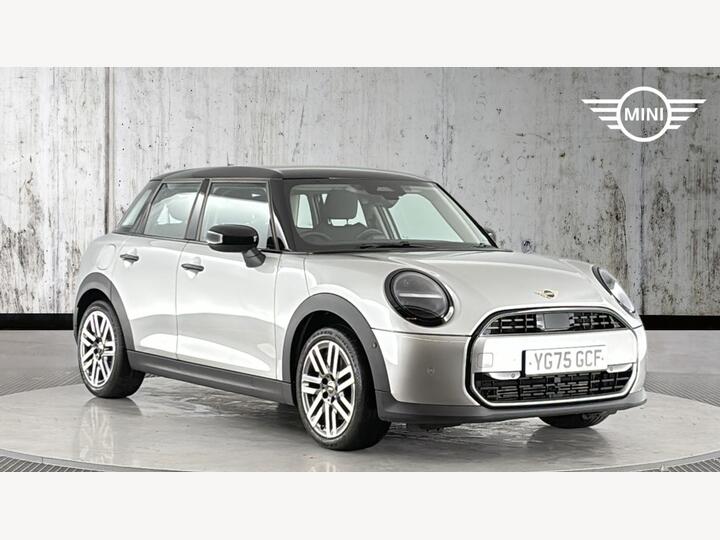 MINI Hatch 1.5C Classic Steptronic Euro 6 (s/s) 5dr