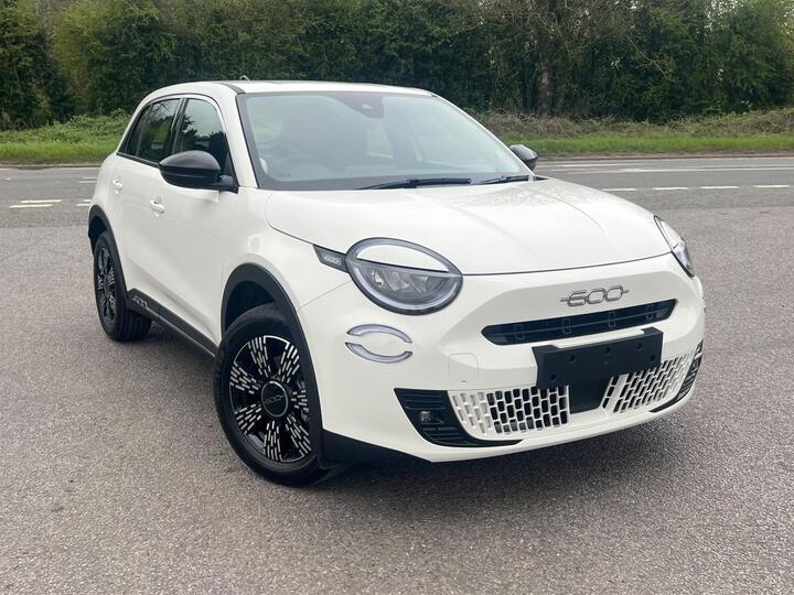 Fiat 600 1.2 MHEV E-DCT Euro 6 (s/s) 5dr