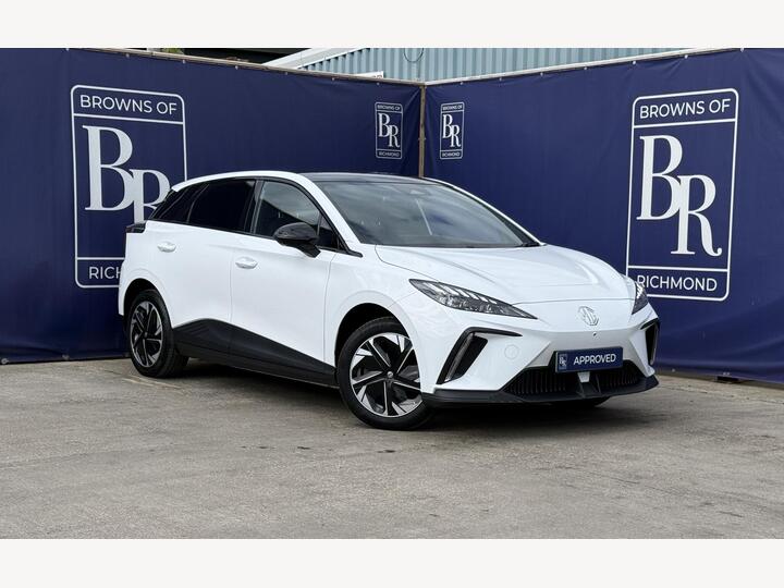 MG MG4 64kWh Trophy Long Range Auto 5dr