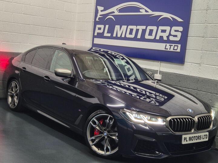BMW 5 Series 4.4 M550i V8 Steptronic XDrive Euro 6 (s/s) 4dr