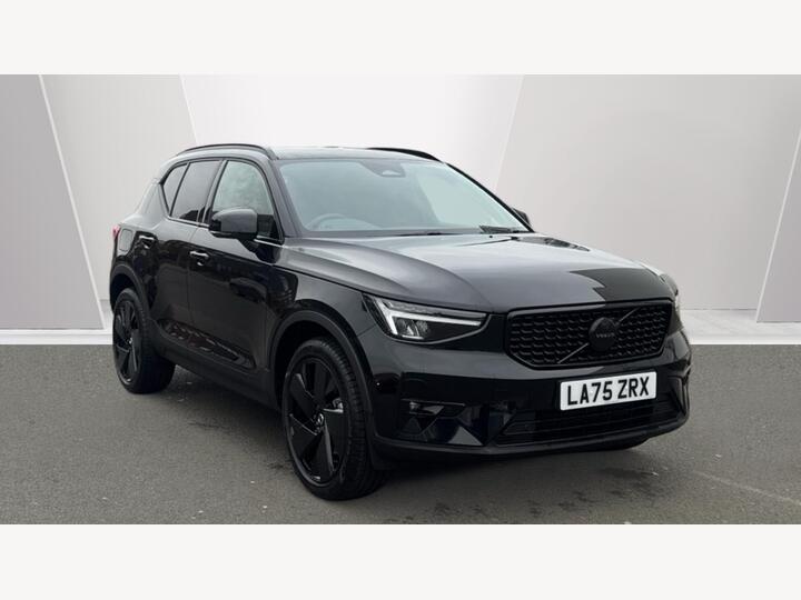 Volvo XC40 2.0 B3 MHEV Plus Black Edition DCT Auto Euro 6 (s/s) 5dr
