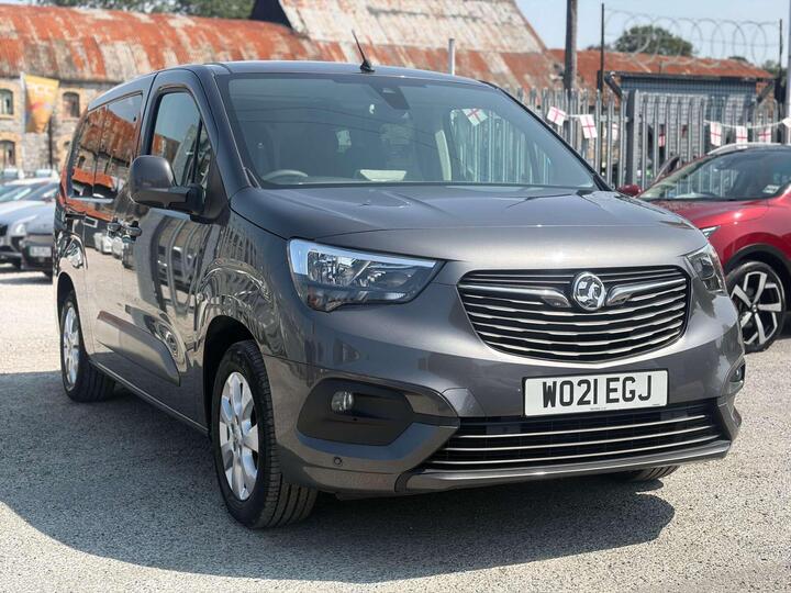 Vauxhall COMBO LIFE 1.2 Turbo Energy XL MPV Euro 6 (s/s) 5dr