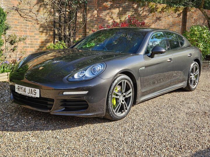 Porsche Panamera 3.0 V6 E-Hybrid S TiptronicS Euro 5 (s/s) 5dr
