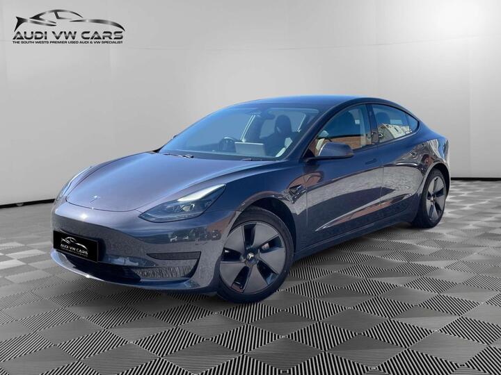 Tesla MODEL 3 Standard Range Plus Auto RWD 4dr