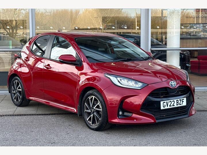 Toyota Yaris 1.5 VVT-h Design E-CVT Euro 6 (s/s) 5dr