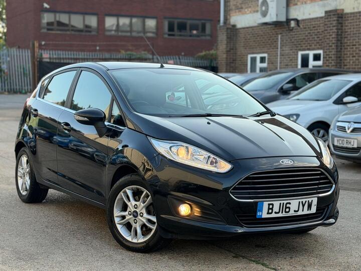 Ford Fiesta 1.0T EcoBoost Zetec Euro 6 (s/s) 5dr