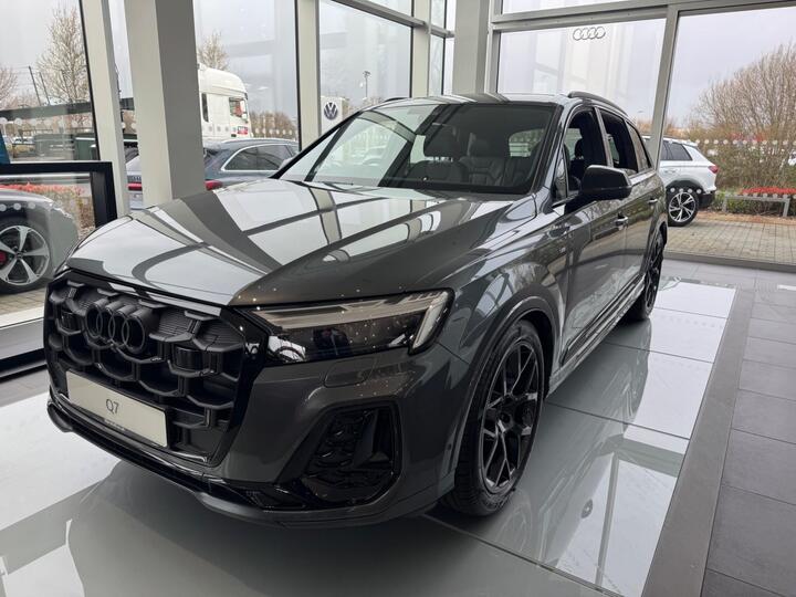 Audi Q7 3.0 TDI V6 Black Edition Tiptronic Quattro Euro 6 (s/s) 5dr