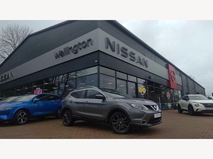 Nissan Qashqai 1.2 DIG-T Tekna 2WD Euro 6 (s/s) 5dr