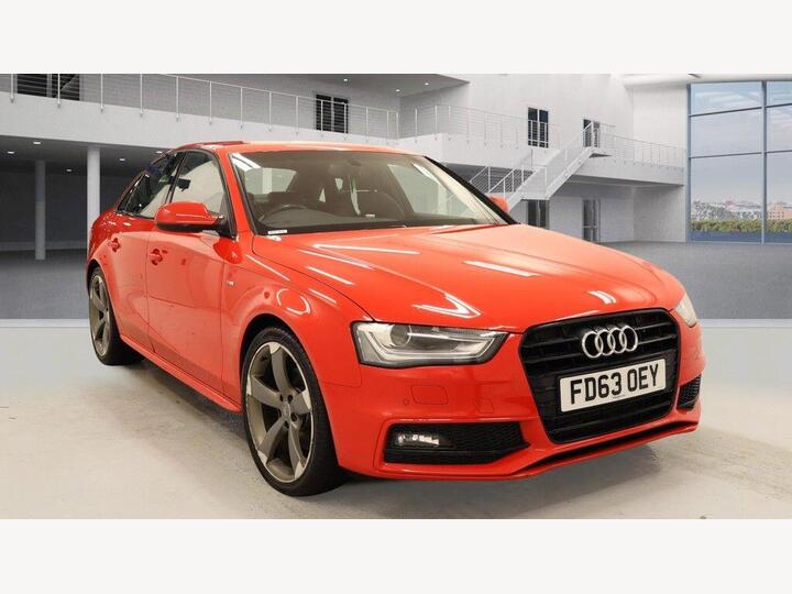Audi A4 2.0 TDI Black Edition Multitronic Euro 5 (s/s) 4dr