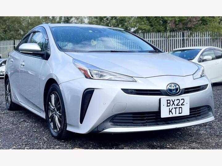 Toyota Prius 1.8 VVT-h Business Edition CVT Euro 6 (s/s) 5dr Toyota Prius 1.8 VVT-h Business Edition CVT Euro 6 (s/s) 5dr