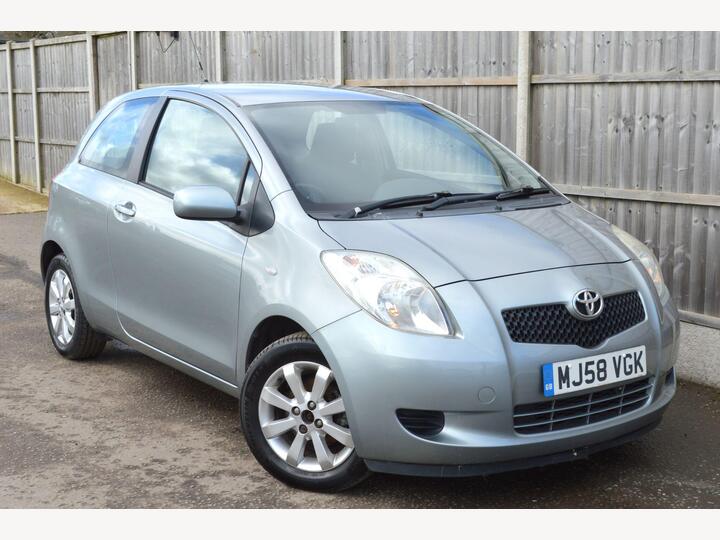 Toyota Yaris 1.3 VVT-i TR 3dr Toyota Yaris 1.3 VVT-i TR 3dr