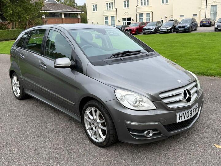 Mercedes-Benz B-CLASS 1.5 B150 Sport 5dr Mercedes-Benz B-CLASS 1.5 B150 Sport 5dr