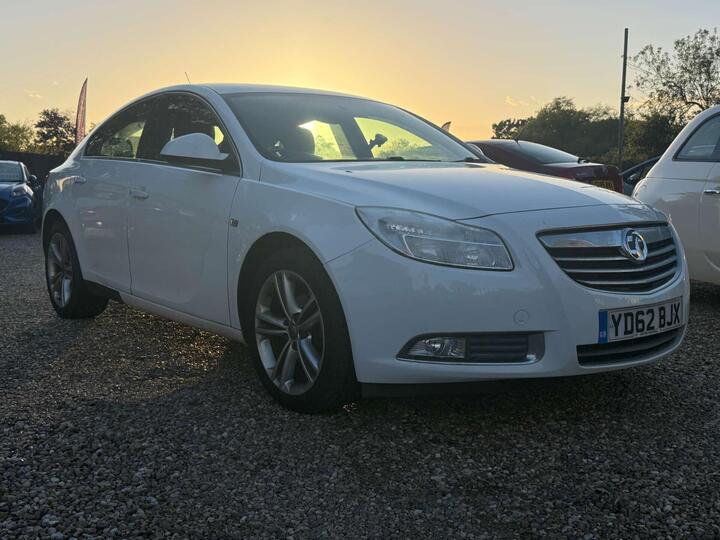 Vauxhall INSIGNIA 2.0 CDTi EcoFLEX Exclusiv Euro 5 (s/s) 5dr