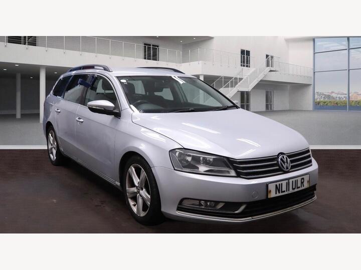 Volkswagen Passat 2.0 TDI BlueMotion Tech SE Euro 5 (s/s) 5dr