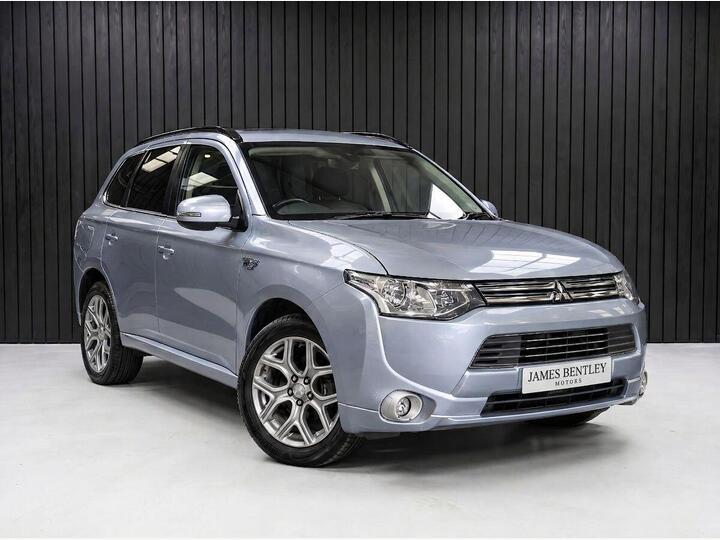 Mitsubishi Outlander 2.0h 12kWh GX3h CVT 4WD Euro 5 (s/s) 5dr