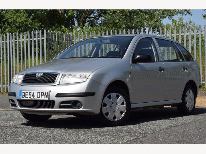 Skoda FABIA 1.2 HTP 12V Classic 5dr