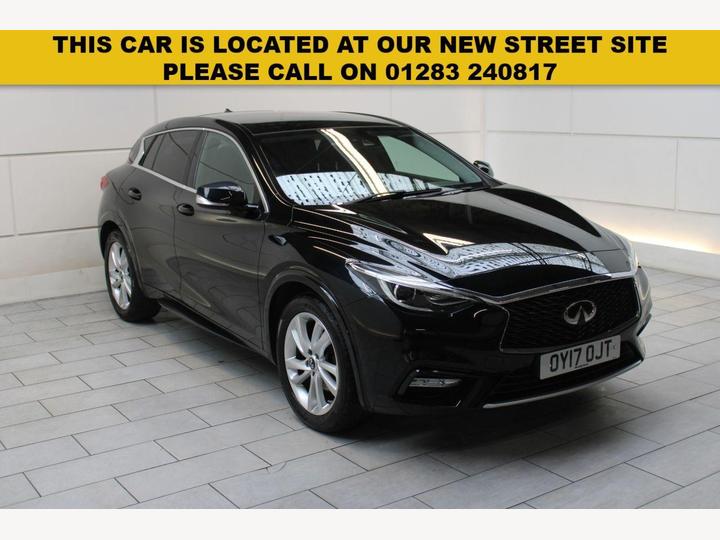 Infiniti Q30 1.6T City Black Euro 6 (s/s) 5dr