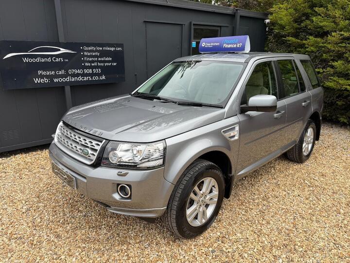 Land Rover FREELANDER 2 2.2 TD4 XS 4WD Euro 5 (s/s) 5dr Land Rover FREELANDER 2 2.2 TD4 XS 4WD Euro 5 (s/s) 5dr