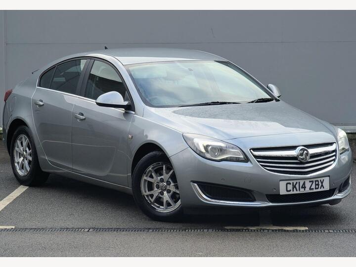 Vauxhall Insignia 2.0 CDTi EcoFLEX Design Nav Euro 5 (s/s) 5dr Vauxhall Insignia 2.0 CDTi EcoFLEX Design Nav Euro 5 (s/s) 5dr