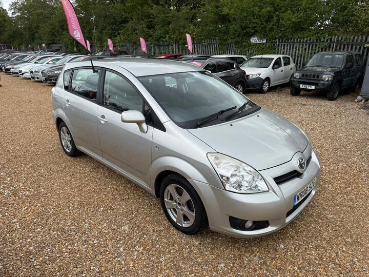 Toyota Corolla Verso 1.8 VVT-i T3 5dr Toyota Corolla Verso 1.8 VVT-i T3 5dr