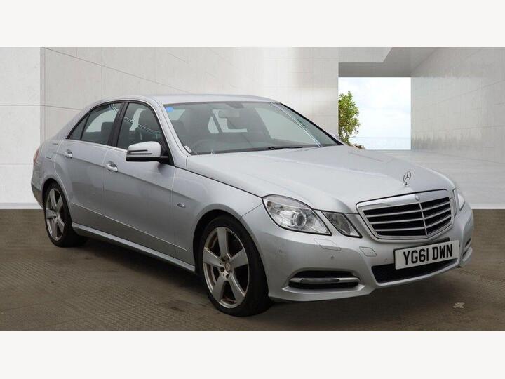 Mercedes-Benz E Class 2.1 E220 CDI BlueEfficiency Executive SE G-Tronic+ Euro 5 (s/s) 4dr