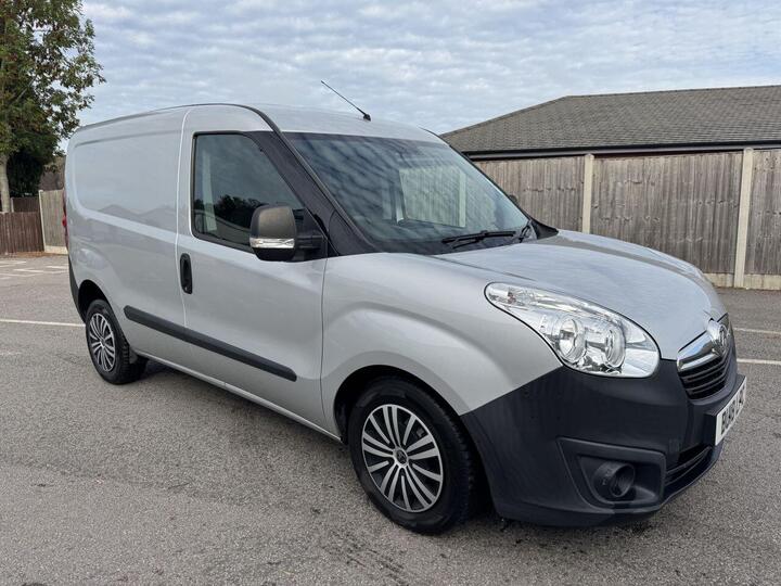 Vauxhall COMBO 1.6 CDTi 2000 16v Temperature Controlled 3dr Diesel Manual FWD L1 H1 (s/s) (120 G/km, 104 Bhp) HISTORY, BLUE TOOTH, EURO 6