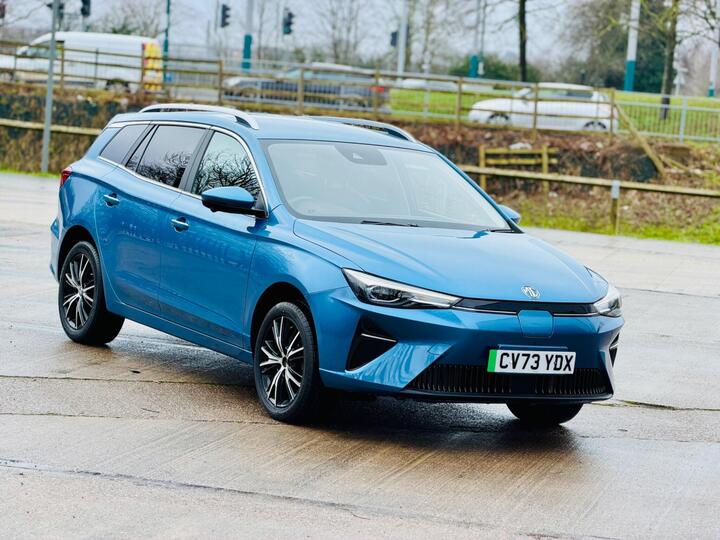 MG MG5 61.1kWh Trophy Long Range Auto 5dr