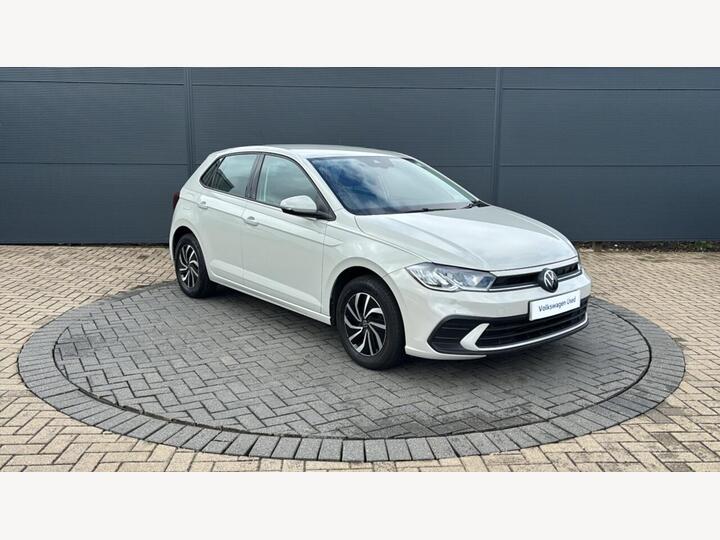 Volkswagen Polo 1.0 TSI Life Euro 6 (s/s) 5dr Volkswagen Polo 1.0 TSI Life Euro 6 (s/s) 5dr