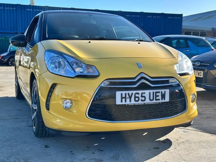 DS AUTOMOBILES DS 3 1.2 PureTech DStyle Nav Euro 6 (s/s) 3dr DS AUTOMOBILES DS 3 1.2 PureTech DStyle Nav Euro 6 (s/s) 3dr