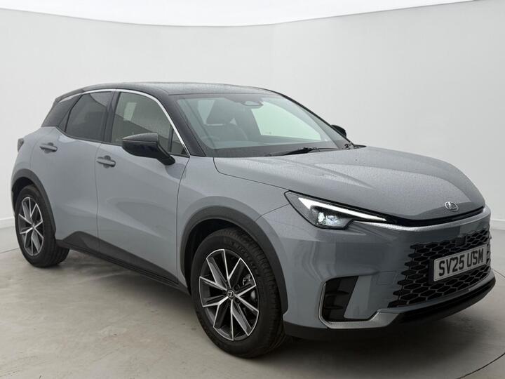 Lexus LBX 1.5 VVT-iE Premium Plus Design E-CVT Euro 6 (s/s) 5dr