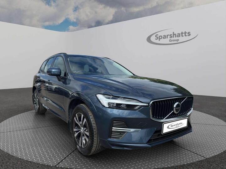 Volvo XC60 2.0 B5 MHEV Momentum Auto Euro 6 (s/s) 5dr