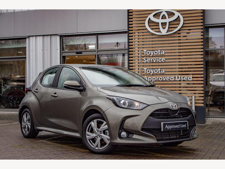Toyota Yaris 1.5 VVT-h Icon E-CVT Euro 6 (s/s) 5dr