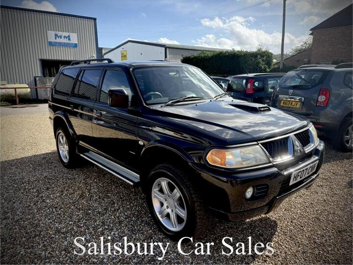Mitsubishi SHOGUN SPORT 2.5 TD Classic 5dr