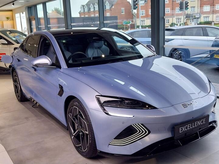 BYD Seal 82.5kWh Design Auto 4dr