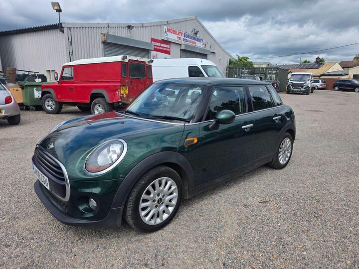 MINI Hatch 1.5 Cooper Euro 6 (s/s) 5dr