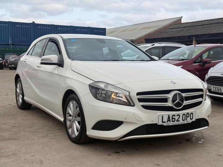 Mercedes-Benz A Class 1.8 A180 CDI BlueEfficiency SE 7G-DCT Euro 5 (s/s) 5dr Mercedes-Benz A Class 1.8 A180 CDI BlueEfficiency SE 7G-DCT Euro 5 (s/s) 5dr