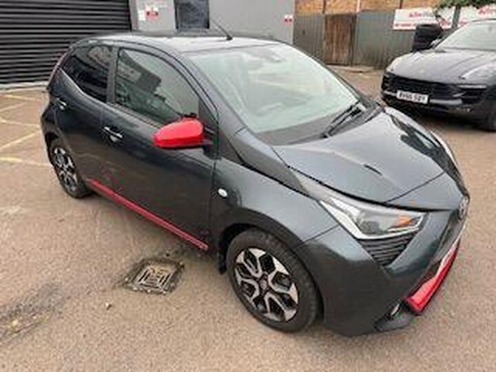 Toyota Aygo 1.0 VVT-i X-trend X-shift Euro 6 5dr (Safety Sense)