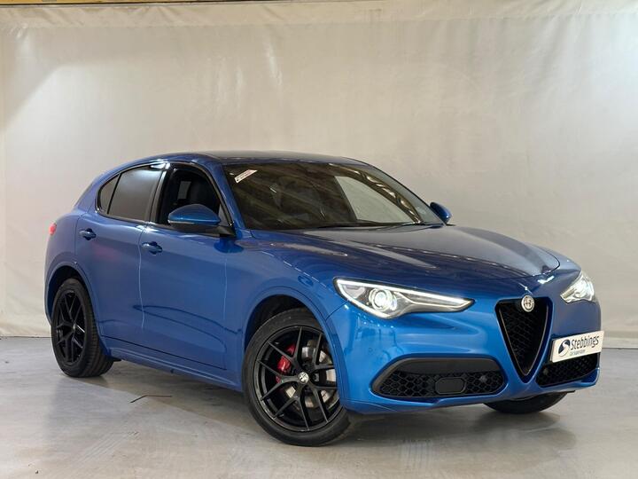 Alfa Romeo Stelvio 2.0T Veloce Auto Q4 AWD Euro 6 (s/s) 5dr Alfa Romeo Stelvio 2.0T Veloce Auto Q4 AWD Euro 6 (s/s) 5dr