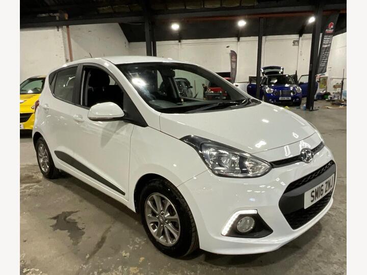 Hyundai I10 1.0 Blue Drive Premium Euro 6 (s/s) 5dr Hyundai I10 1.0 Blue Drive Premium Euro 6 (s/s) 5dr