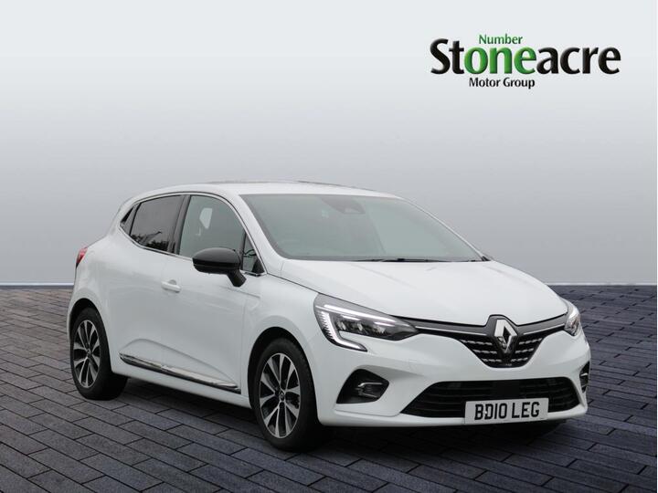 Renault Clio 1.6 E-TECH Techno Auto Euro 6 (s/s) 5dr Renault Clio 1.6 E-TECH Techno Auto Euro 6 (s/s) 5dr