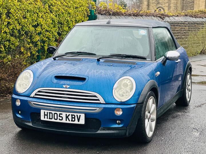 MINI Convertible 1.6 Cooper S Steptronic Euro 4 2dr (AC) MINI Convertible 1.6 Cooper S Steptronic Euro 4 2dr (AC)