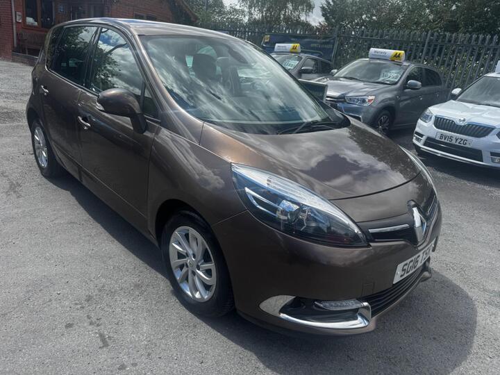 Renault Scenic 1.5 DCi Dynamique Nav Euro 6 (s/s) 5dr Renault Scenic 1.5 DCi Dynamique Nav Euro 6 (s/s) 5dr